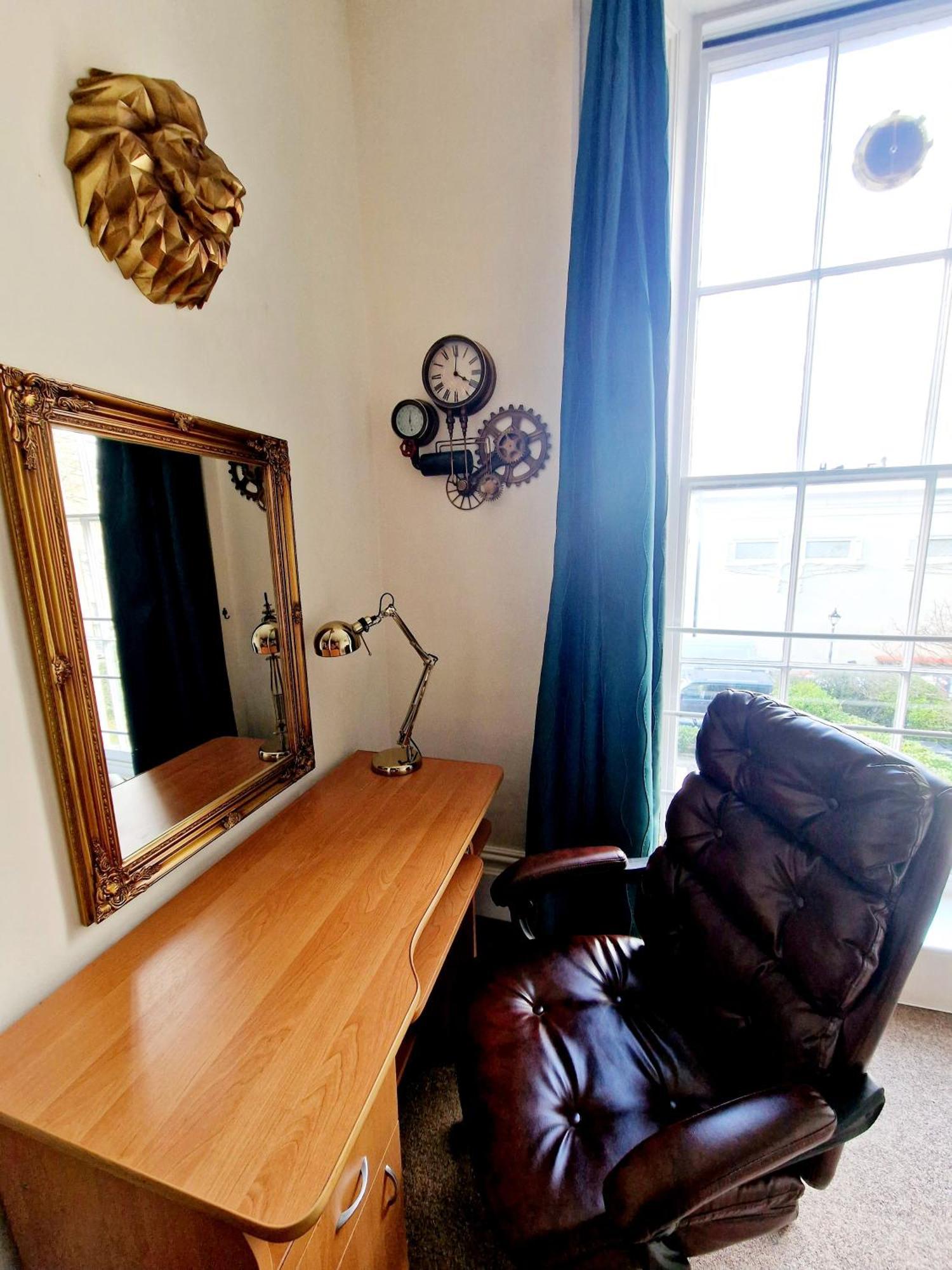 Apartment Clifton Nr Centre, Georgian Period Flat, Permit Parking X1, Garden Bristol