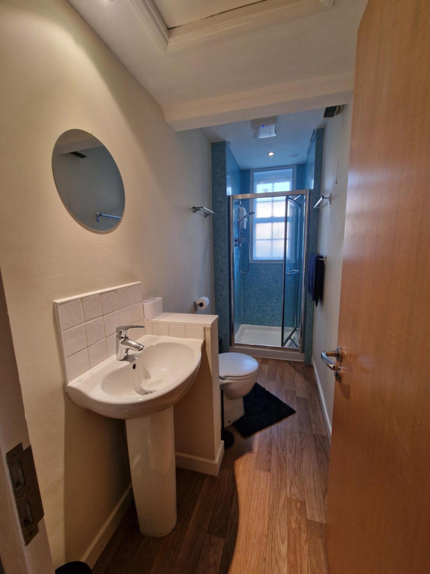 Clifton Nr Centre, Georgian Period Flat, Permit Parking X1, Garden *