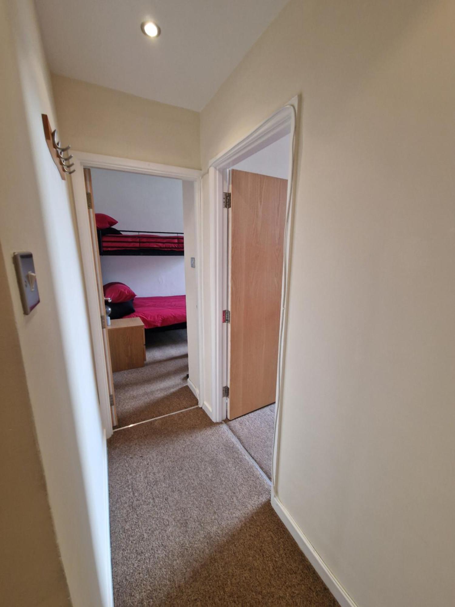 Clifton Nr Centre, Georgian Period Flat, Permit Parking X1, Garden Apartment Bristol