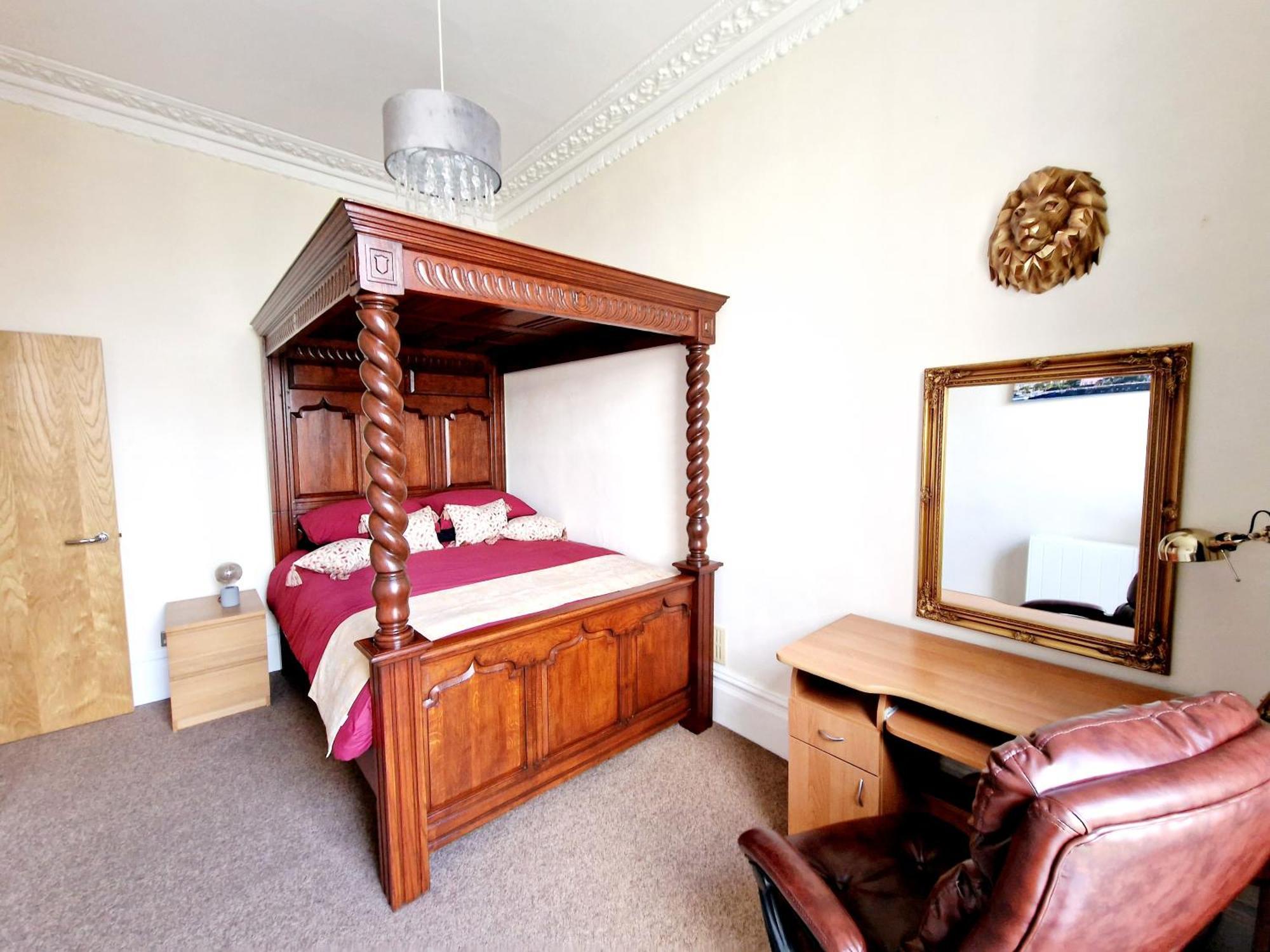 Apartment Clifton Nr Centre, Georgian Period Flat, Permit Parking X1, Garden *