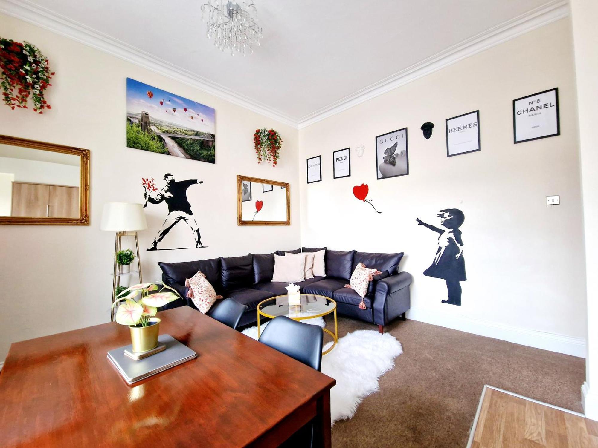 Apartment Clifton Nr Centre, Georgian Period Flat, Permit Parking X1, Garden *